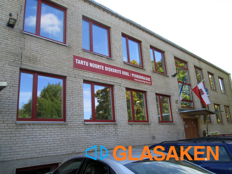 PVC aknad, Tartu Anne Noortekeskus.