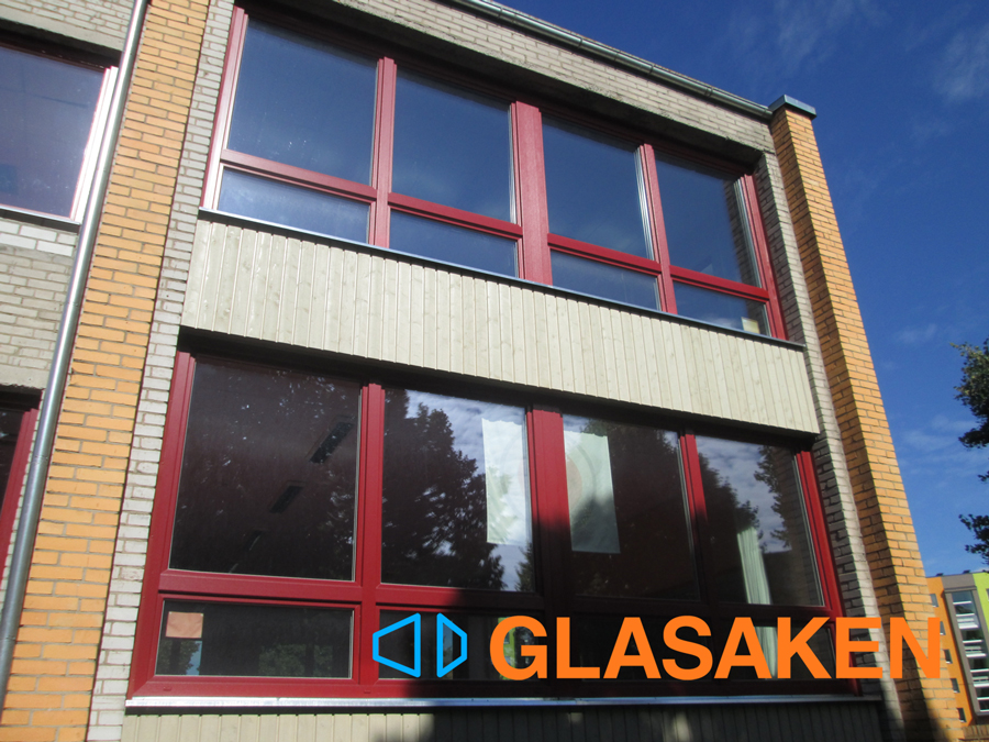 PVC aknad, Tartu Anne Noortekeskus.